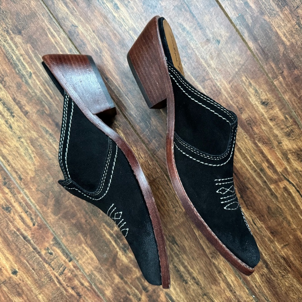 Patricia Nash Battista Mule - Picture 9 of 13